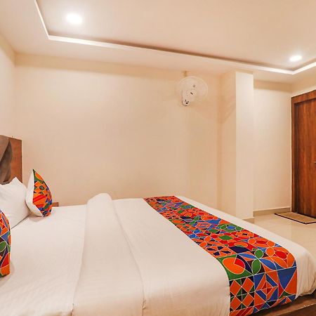 Fabhotel Rachna Palace And Banquets - Nr Lekhraj Metro Station Lucknow Eksteriør billede