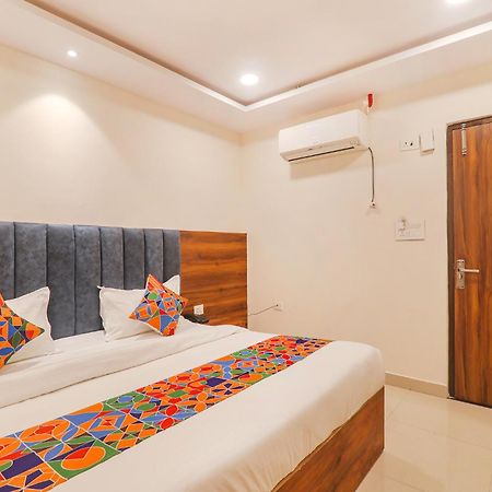Fabhotel Rachna Palace And Banquets - Nr Lekhraj Metro Station Lucknow Eksteriør billede